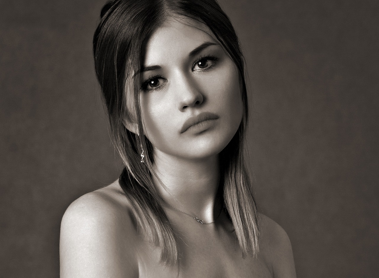 The Emotional Journey of Hair Loss: Supporting Loved Ones